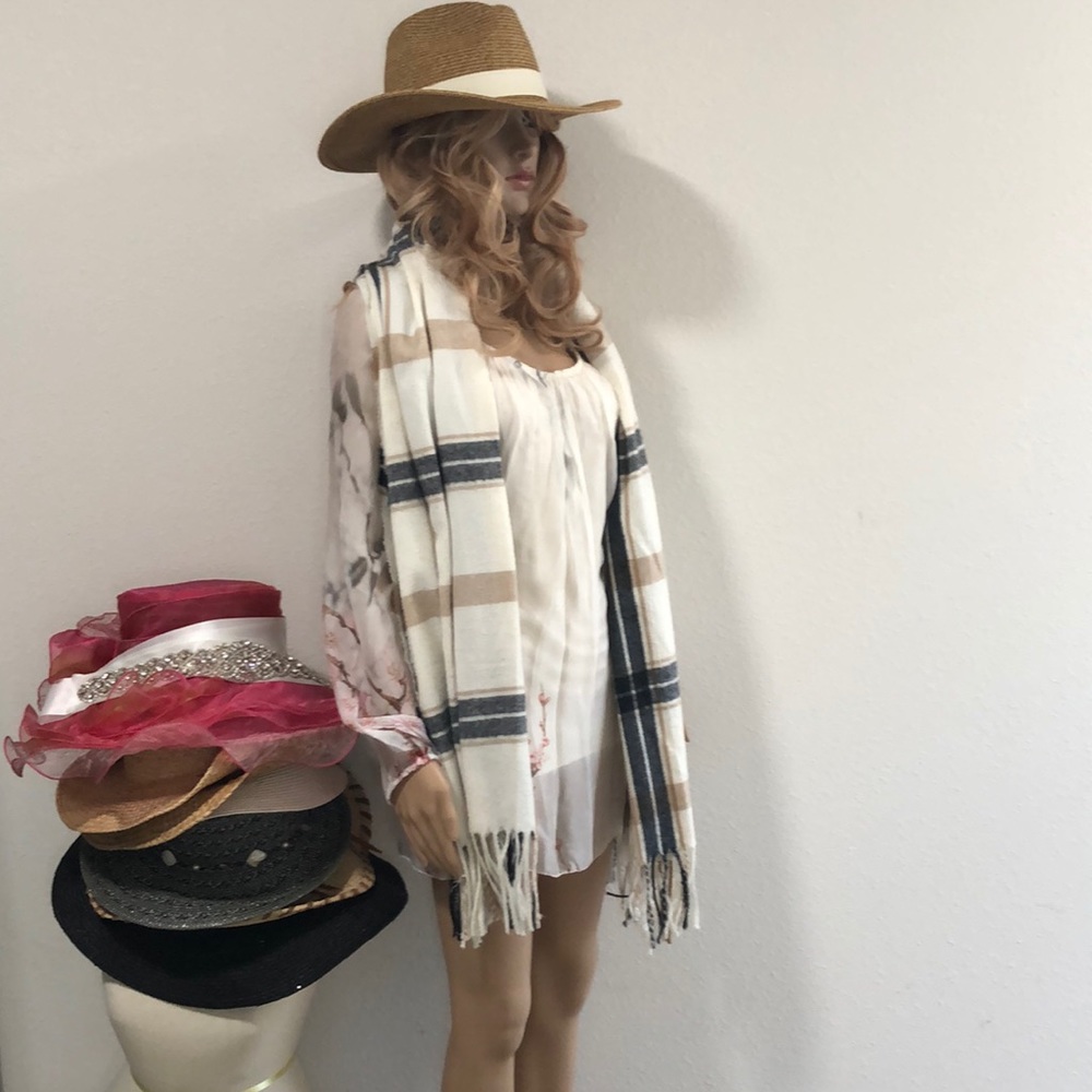 HOLLISTER SCARF
